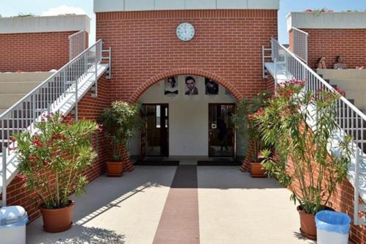 Cvse Clubhaz Es Panzio Bed & Breakfast Cegled Ngoại thất bức ảnh